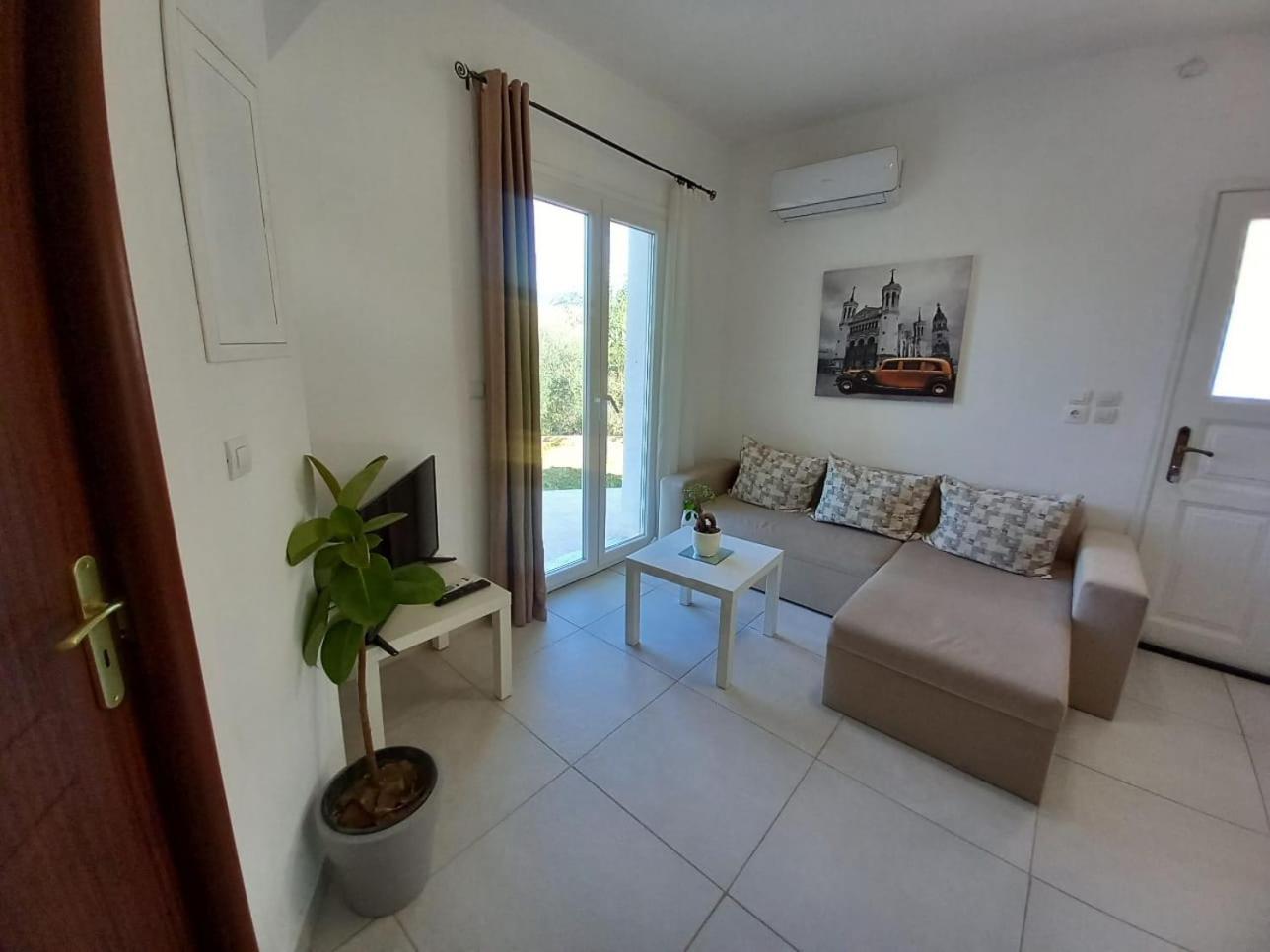 4T Apartments أرغوستولي المظهر الخارجي الصورة